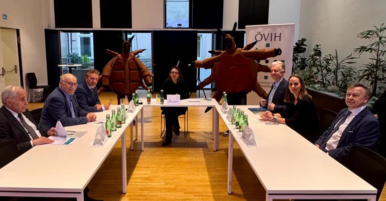 Gruppenfoto zur Veranstaltung "50 Jahre FSME-Impfung in Österreich"